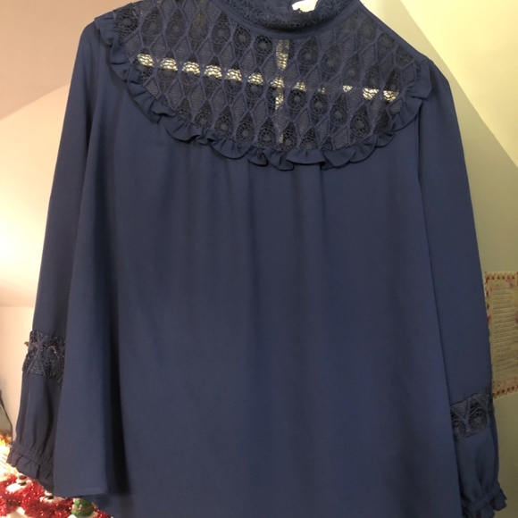 Women’s Navy Blue Dressy Blouse with Lace Inserts XS - Picture 2 of 5